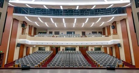 黔東南州文化劇場盛大啟用，惠民好戲連臺點亮群眾文化生活